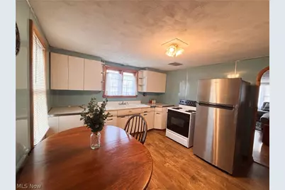 724 E Main Street, Barnesville, OH 43713 - Photo 9