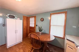 724 E Main St, Barnesville, OH 43713 - Photo 11