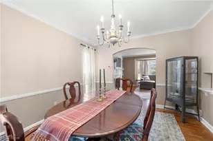 19190 S Sagamore Rd, Fairview Park, OH 44126 - Photo 3