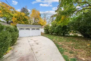 19190 S Sagamore Rd, Fairview Park, OH 44126 - Photo 37