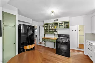 19190 S Sagamore Rd, Fairview Park, OH 44126 - Photo 23