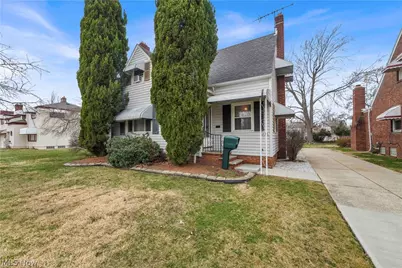 336 E 222nd Street, Euclid, OH 44123 - Photo 1