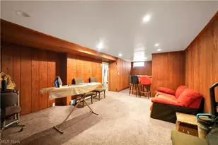 336 E 222nd St, Euclid, OH 44123 - Photo 25