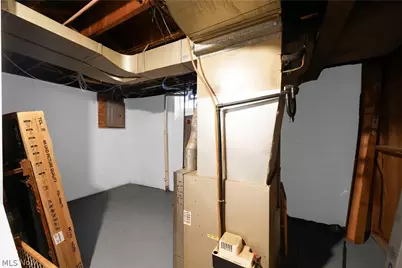 336 E 222nd Street, Euclid, OH 44123 - Photo 33