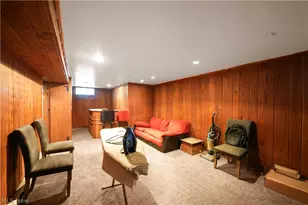 336 E 222nd St, Euclid, OH 44123 - Photo 27