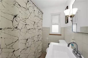 336 E 222nd St, Euclid, OH 44123 - Photo 23