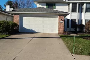 18040 Woodside N, Strongsville, OH 44149 - Photo 27