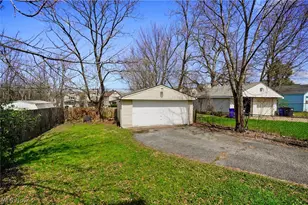 8805 Jeffries Ave, Loveland, OH 44105 - Photo 45