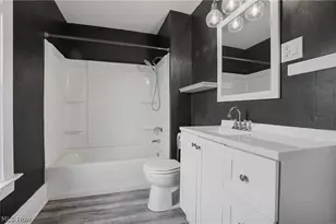 8805 Jeffries Ave, Loveland, OH 44105 - Photo 31