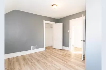 678-682 Sumner, Akron, OH 44311 - Photo 11