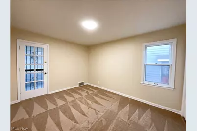 20511 Balfour Road, Warrensville Heights, OH 44122 - Photo 13