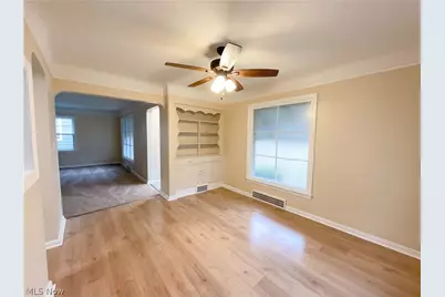 20511 Balfour Road, Warrensville Heights, OH 44122 - Photo 11