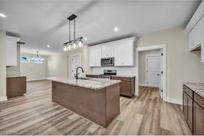 3630 Great Windsor Lane, Green, OH 44685 - Photo 9