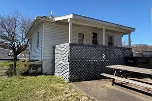 1351 W Main St, Zanesville, OH 43701 - Photo 3