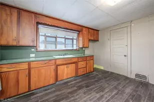 62 N Balch St, Akron, OH 44303 - Photo 11