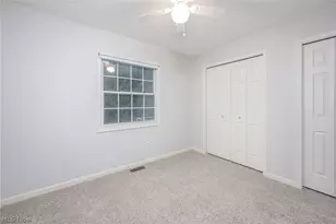 2036 Jennifer St, Akron, OH 44313 - Photo 15