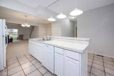 2036 Jennifer Street, Akron, OH 44313 - Photo 9