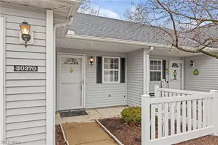 30370 Sugar Sand Ln, North Olmsted, OH 44070 - Photo 5