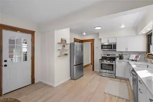 2206 Westminster Rd, Cleveland Heights, OH 44118 - Photo 17