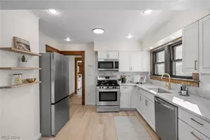 2206 Westminster Rd, Cleveland Heights, OH 44118 - Photo 3