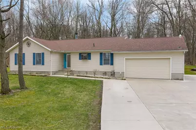 528 E Howe Road, Tallmadge, OH 44278 - Photo 1
