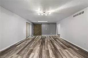 528 E Howe Rd, Tallmadge, OH 44278 - Photo 17