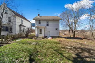 2465 28th SW, Akron, OH 44314 - Photo 5