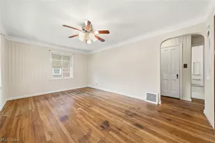 344 E 246th St, Euclid, OH 44123 - Photo 3