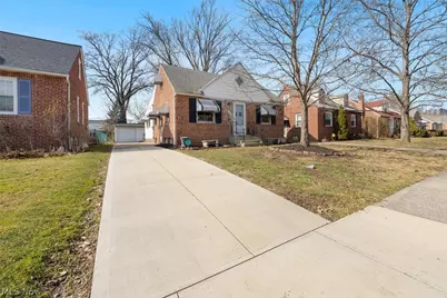 344 E 246th Street, Euclid, OH 44123 - Photo 1