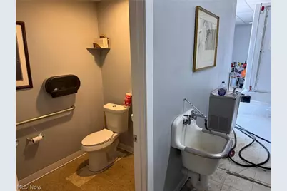 4633 Northfield Road, North Randall, OH 44128 - Photo 9