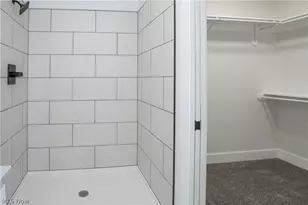 8421 Wadsworth Rd, Wadsworth, OH 44281 - Photo 17