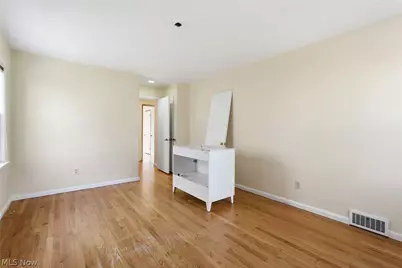 4391 Churchill, University Heights, OH 44118 - Photo 11