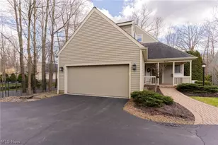 600 The Greens NE, Howland, OH 44484 - Photo 3