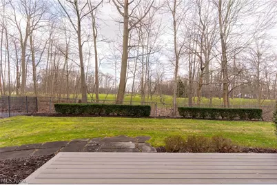 600 The Greens NE, Howland, OH 44484 - Photo 7