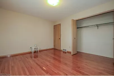 30224 Regent Road, Wickliffe, OH 44092 - Photo 15