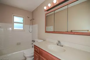 30224 Regent Rd, Wickliffe, OH 44092 - Photo 11