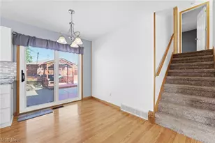 7127 Lakeshore Blvd, Mentor, OH 44060 - Photo 11