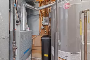 7127 Lakeshore Blvd, Mentor, OH 44060 - Photo 33