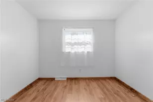 7127 Lakeshore Blvd, Mentor, OH 44060 - Photo 17