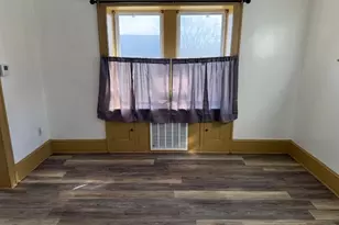 692 W Thornton St, Akron, OH 44307 - Photo 9