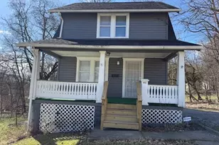 692 W Thornton St, Akron, OH 44307 - Photo 1