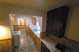 1043 Oakland Ave, Akron, OH 44310 - Photo 9