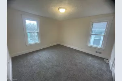 316 Henry Avenue, Steubenville, OH 43952 - Photo 7