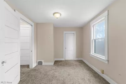 1887 Ritzman Court, Akron, OH 44314 - Photo 17