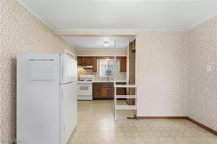 1887 Ritzman Ct, Akron, OH 44314 - Photo 11