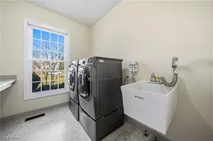 27067 Sanctuary Ln, Olmsted Twp, OH 44138 - Photo 29