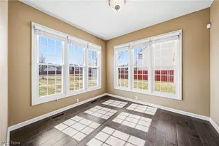 27067 Sanctuary Ln, Olmsted Twp, OH 44138 - Photo 13