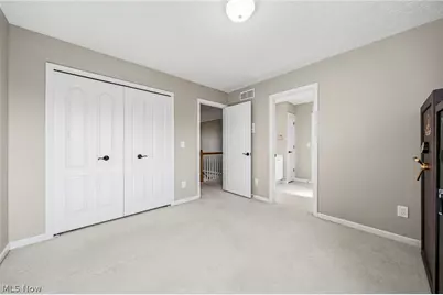 27067 Sanctuary Lane, Olmsted Twp, OH 44138 - Photo 23