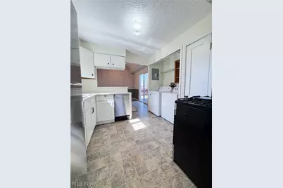 196 S Point Drive, Avon Lake, OH 44012 - Photo 11