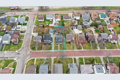 352 Bellflower Avenue NW, Canton, OH 44708 - Photo 5